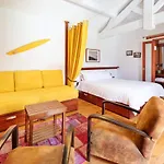 Hotel De La
