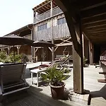 Hotel De La 4*
