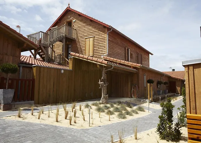 De La 4* Contis-les-Bains